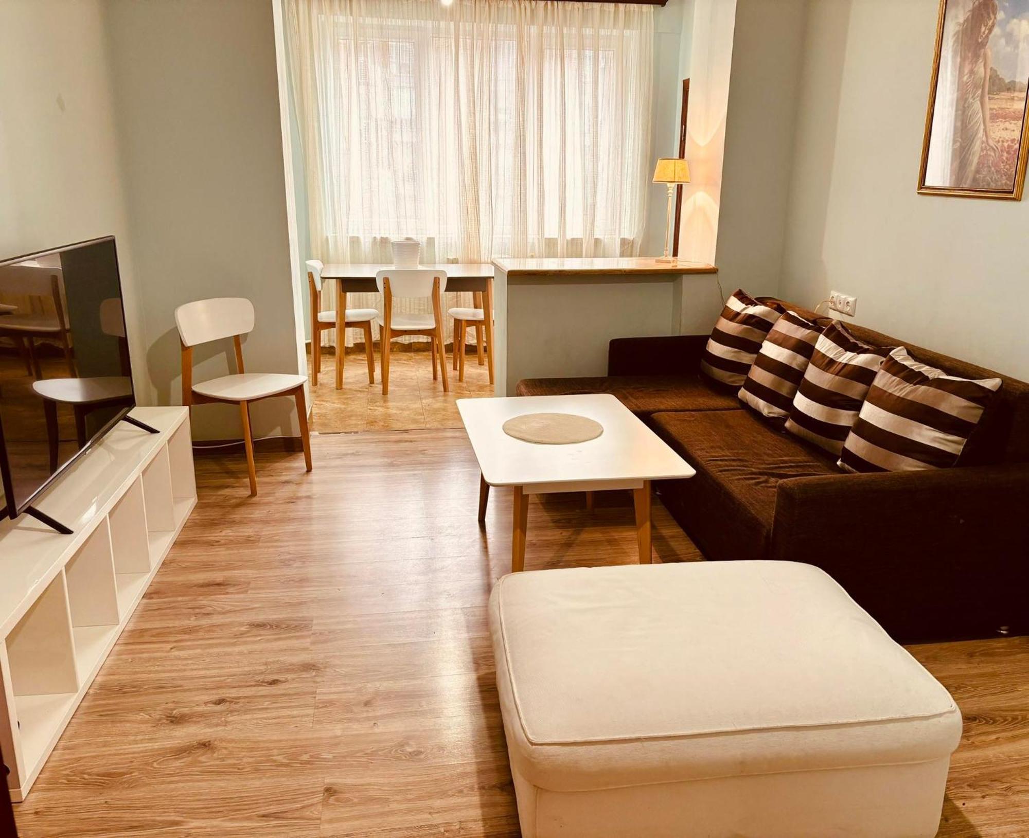 Republic Square Apartment Jerevan Eksteriør billede