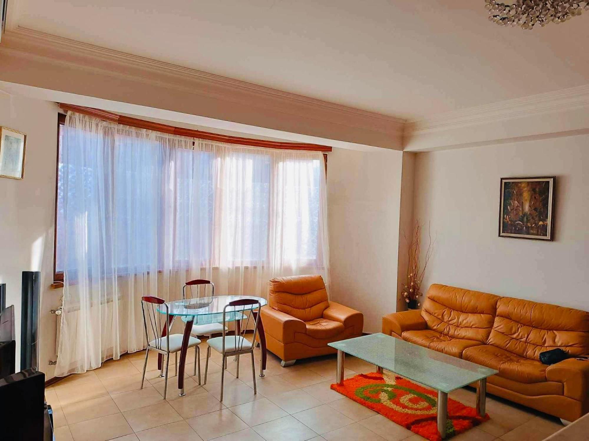 Republic Square Apartment Jerevan Eksteriør billede