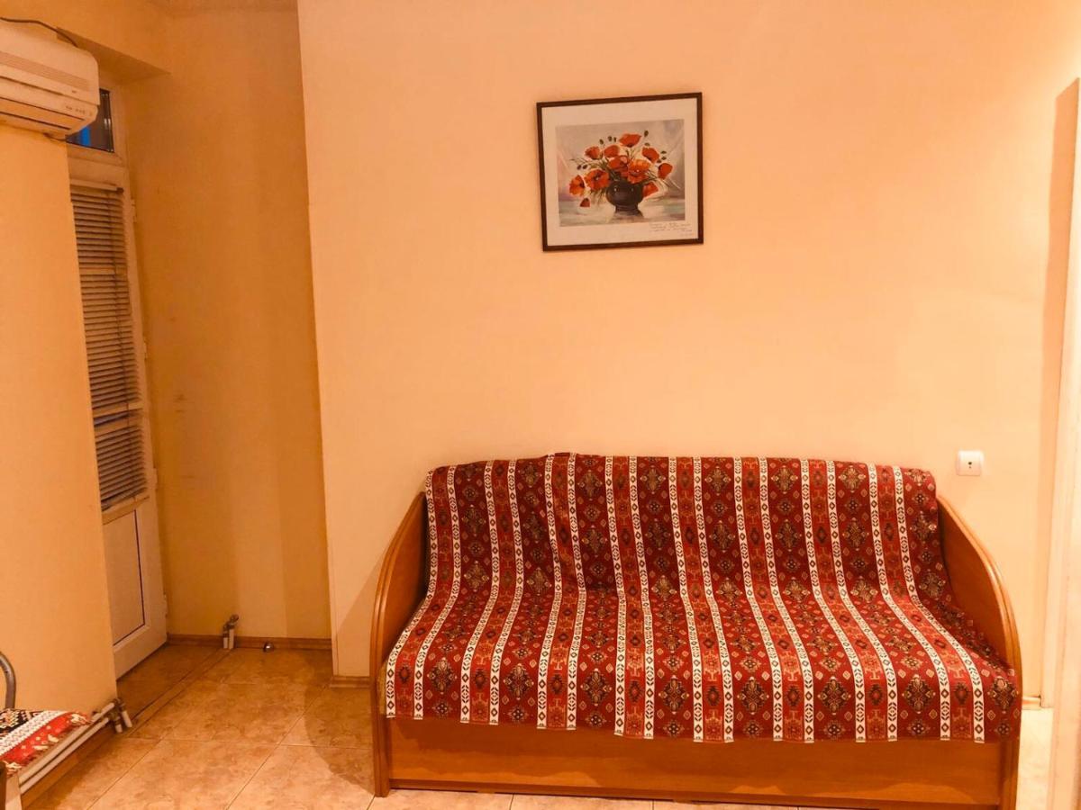 Republic Square Apartment Jerevan Eksteriør billede
